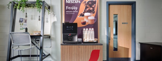 machine-à-café-professionnelle-automatique-nescafé-écoles-et-universités