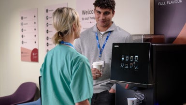 expérience-café-machine-à-café-professionnelle-libre-service-hopital
