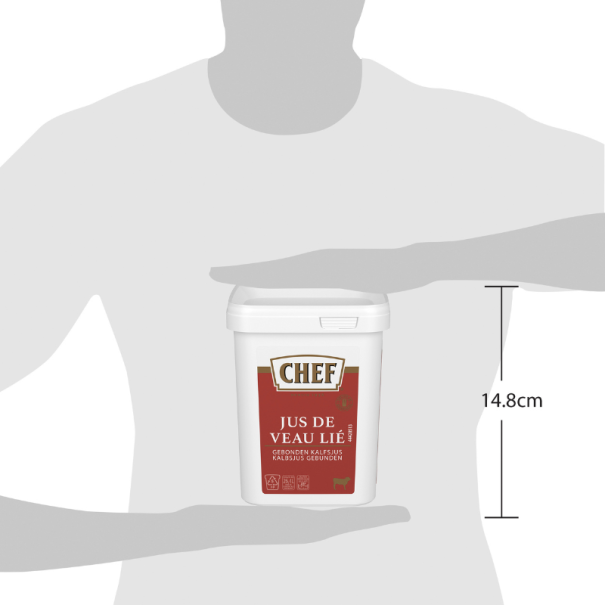 A person holding a container of Chef brand Jus de Veau Lié, measuring 14.8 cm in height, displayed against a light background