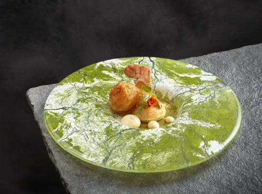 Beignet de Queue de Langoustine, Mousseline à la Verveine Citronnée, Sabayon Vin Blanc