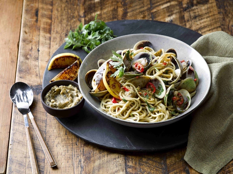 Spaghetti aux palourdes, citron et piment