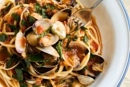 Spaghetti, Palourdes et tomates avec la Salsa Fresca con Polpa Buitoni®