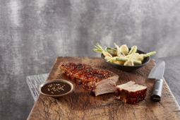 Travers de Porc Laqué au Miel et au Sésame