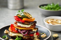 Milles feuilles de légumes méditerranéen, aïoli végétale