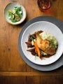 Cuisses de Poulet fermier, sauce façon « coq au vin » à l’ail noir